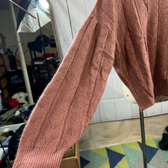 527.RW&CO Cropped knit sweater, size M - Picture 5 of 8